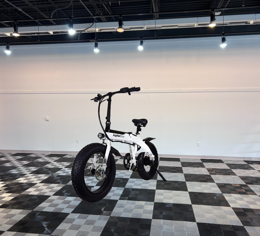 jupiter defiant white ebike