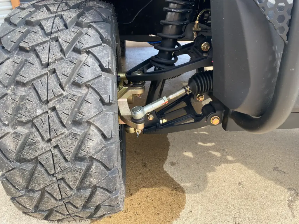 Do Golf Courses rent clubs Hartville Golf Carts