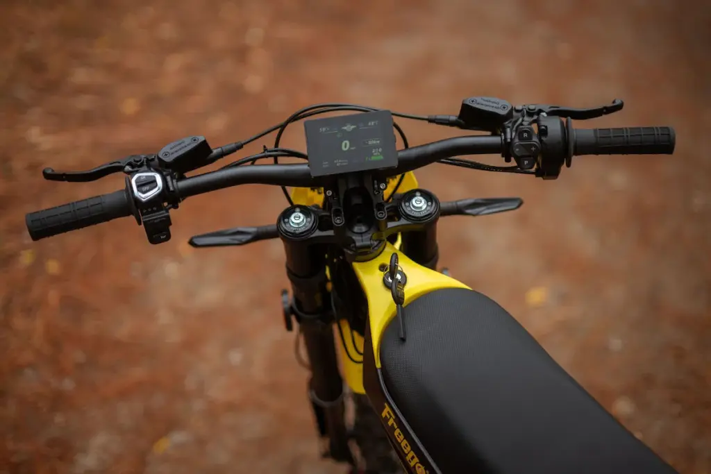 Freego nova 5 dirt bike Cleveland ohio