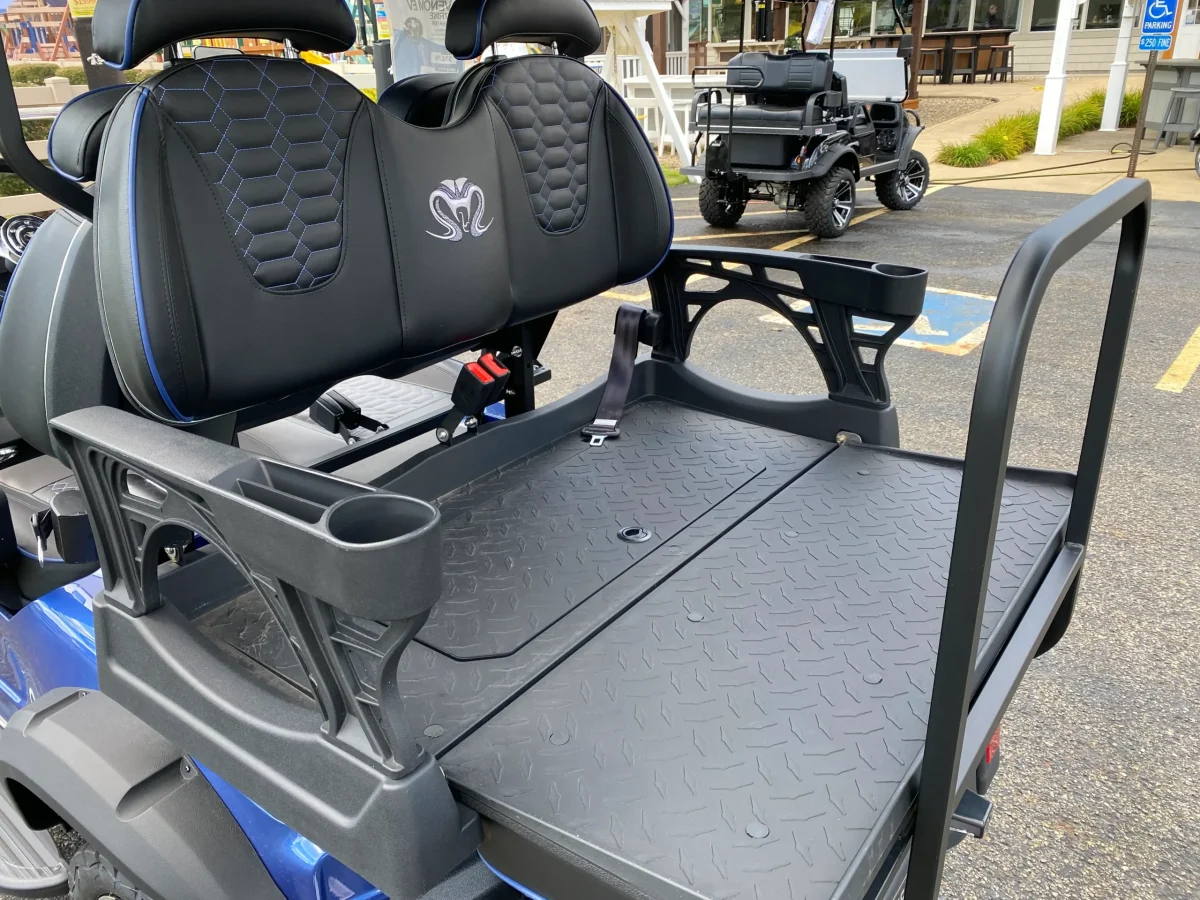 4 person golf cart with bag holder Kent Ohio