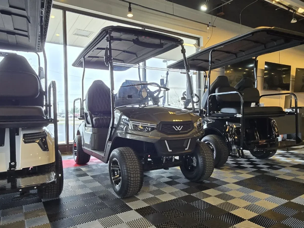 whisper w3 four seat golf cart Strongsville Ohio